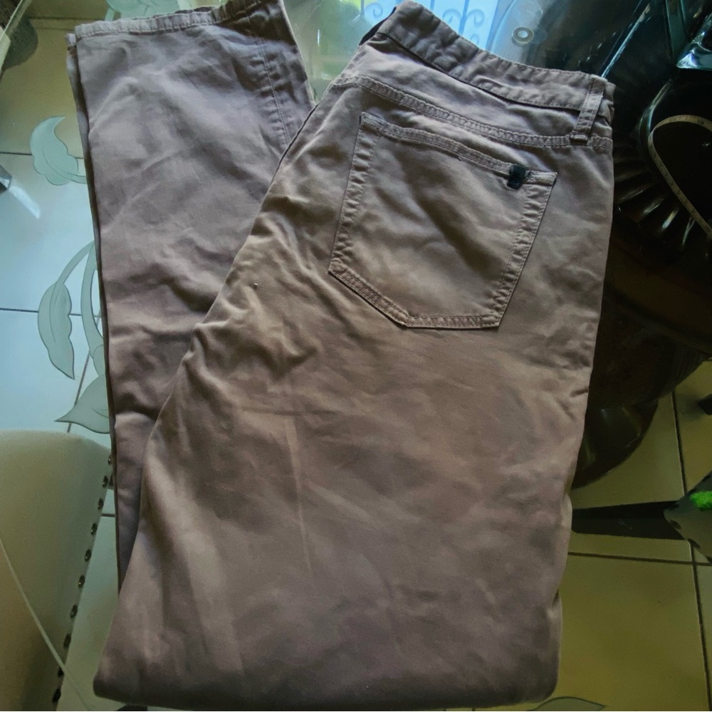 Joe’s Jeans Men’s Chino Straight-Leg Pants in Taupe 34” w 33”L